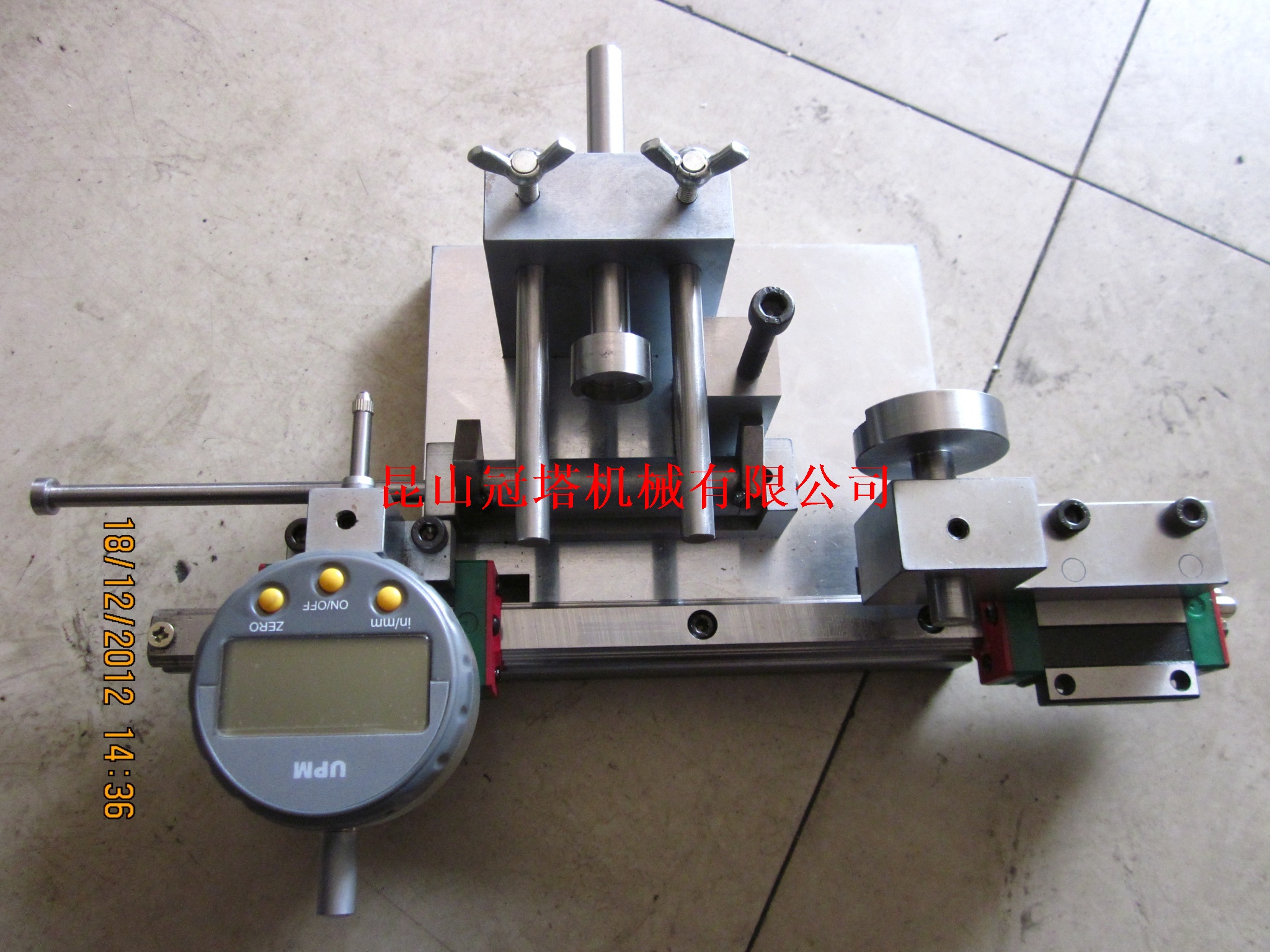 编号 : gt21 类型 : 汽车零件角度检具 产品详情 使用数显千分表,运用